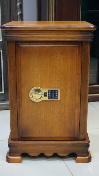 Взломостойкий сейф для денег карат 67 III-EL